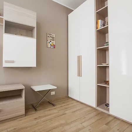 Lorenteggio Apartman Milánó